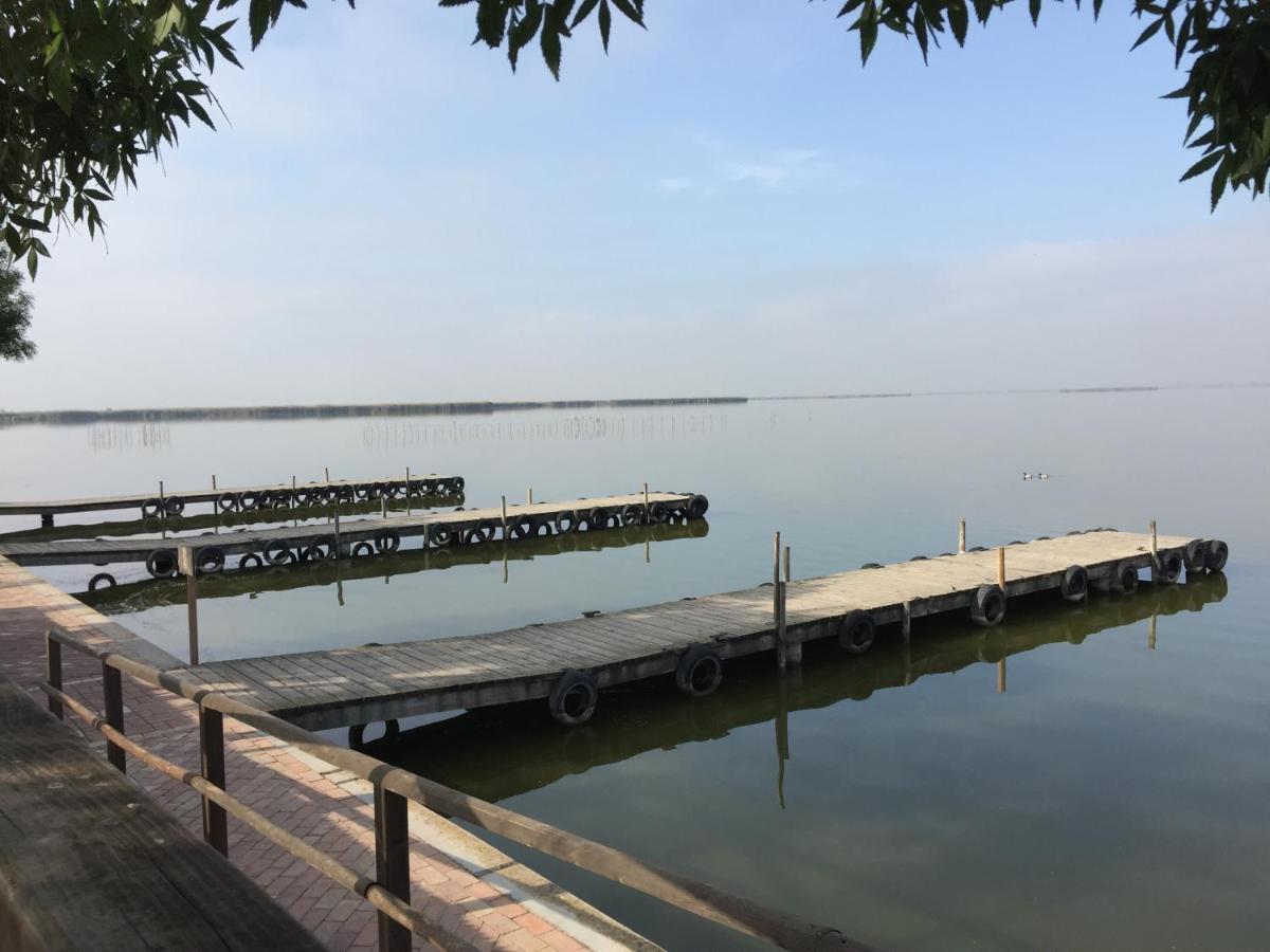 Large Apartment With Sea Views 수웨카 외부 사진