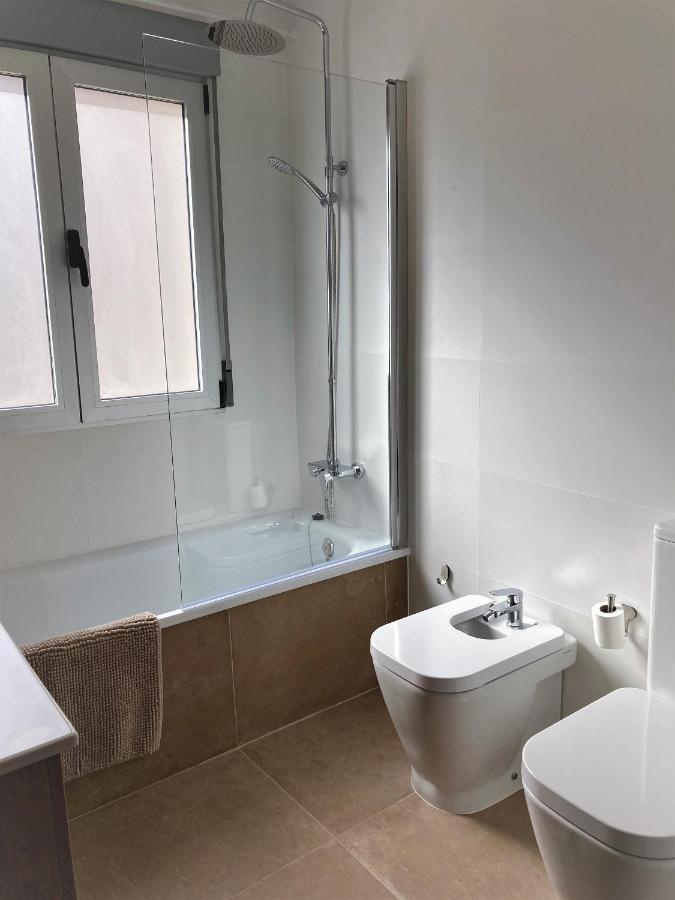 Large Apartment With Sea Views 수웨카 외부 사진